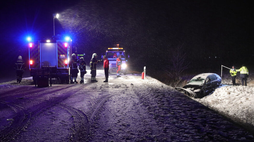 Die Straße wurde wegen des Unfalls gesperrt.