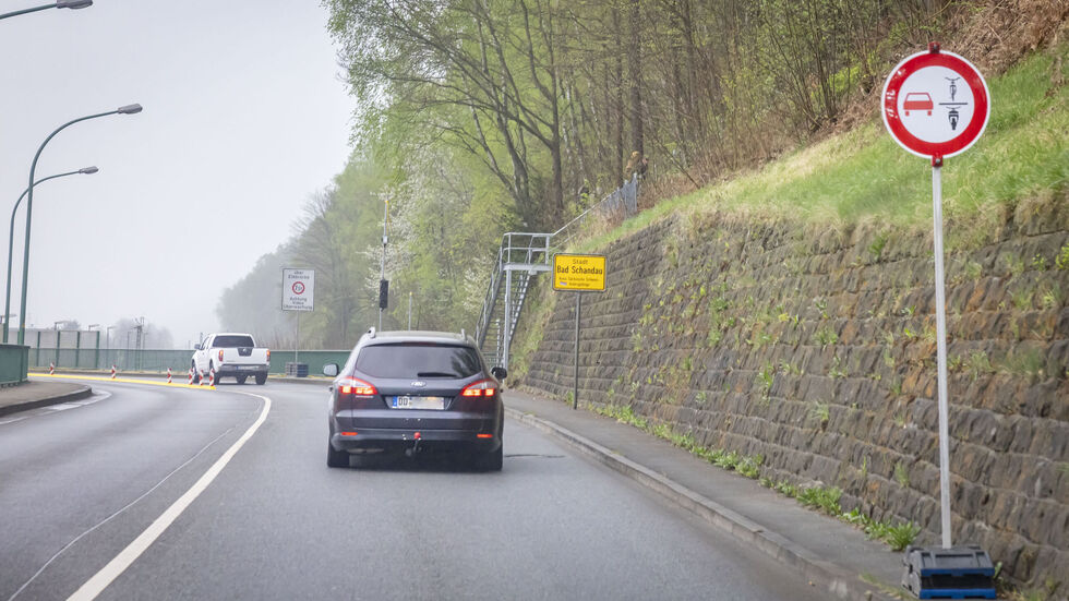 Neue Schilder regeln das Überholverbot für Autos Neue Schilder regeln das Überholverbot für Autos