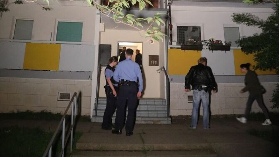 In dem Haus in Dresden-Gorbitz gab es am Freitag eine Messerstecherei. © Roland Halkasch In dem Haus in Dresden-Gorbitz gab es am Freitag eine Messerstecherei. © Roland Halkasch